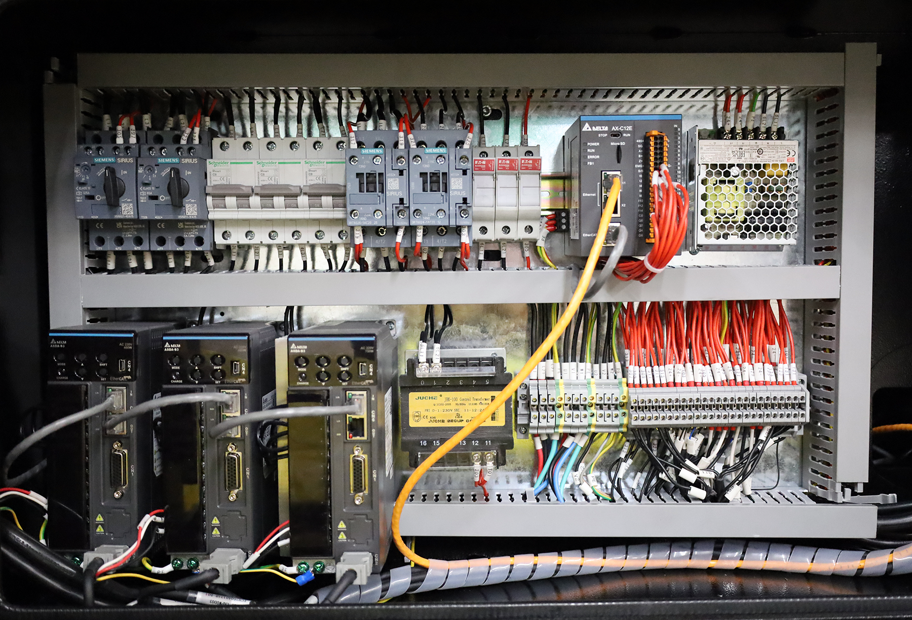 CWI-T1607-F1 Electrics